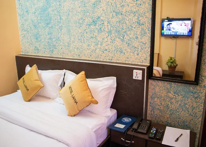 Lapha Hotel 3*
