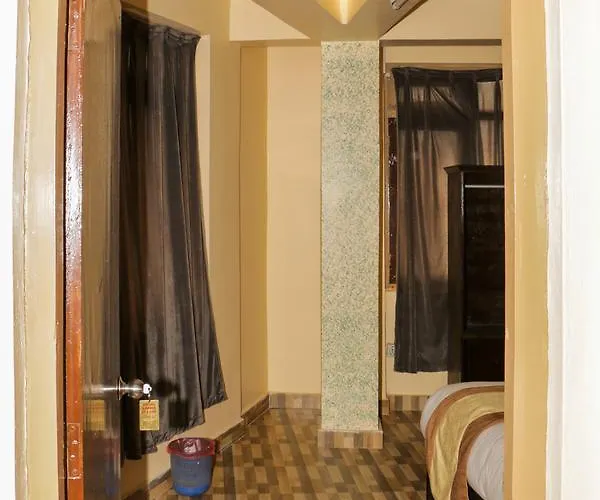 Lapha Hotel 3*